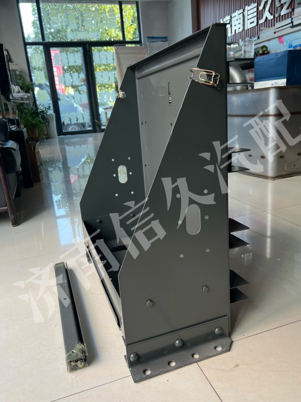 電瓶箱體AZ9925761150/AZ9925761150