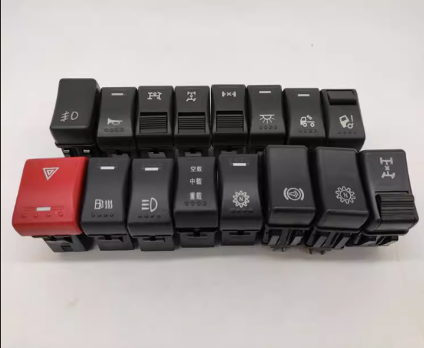 適用陜汽德龍X3000儀表臺開關德龍翹板開關霧燈喇叭后照警報開關/