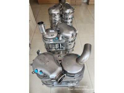 AZ9H3154620001,AZ9H3154620001汕德卡U型垂直后處理器,濟(jì)南信發(fā)汽車配件有限公司