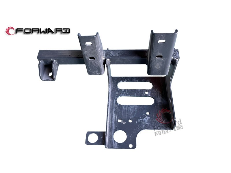 84HGFWA11-05250 右側(cè)下踏步支撐支架,Support bracket for the lower right step,濟南向前汽車配件有限公司