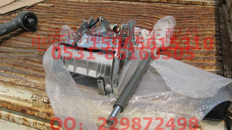 AZ9925470060,轉(zhuǎn)向操縱裝置總成（高地板）,濟南海納汽配有限公司