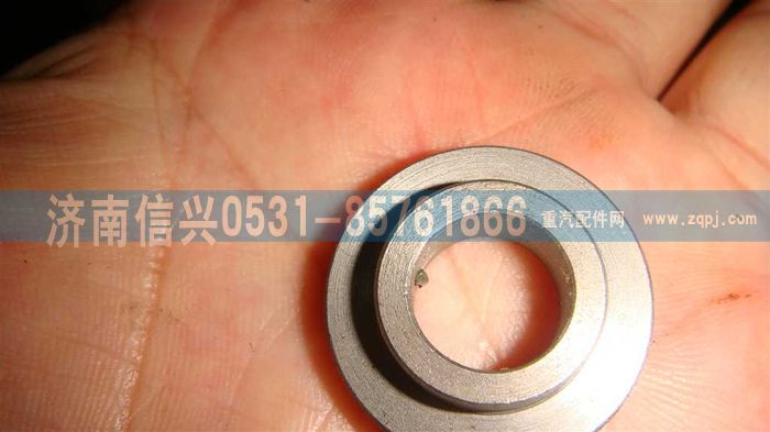 WG2229100059,惰輪軸壓塊,濟南信興汽車配件貿(mào)易有限公司