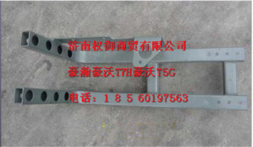 AZ9925360844,重汽新斯太爾左右儀表面罩組件WG1682167010WG1682167788,濟南權(quán)御進出口有限公司