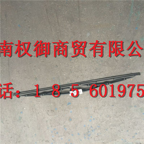 WG1682747024,重汽新斯太爾左右儀表面罩組件WG1682167010WG1682167017,濟南權御進出口有限公司
