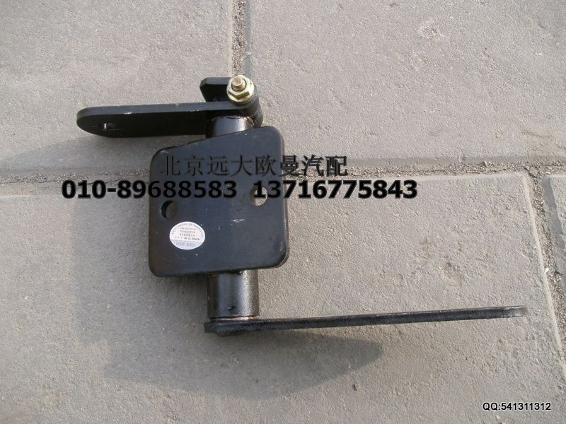 1122917200004,換擋座帶搖臂總成,北京遠大歐曼汽車配件有限公司