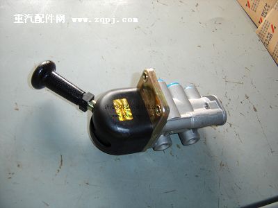 99100360010,99100360010.手制動閥(左),濟南港新貿易有限公司